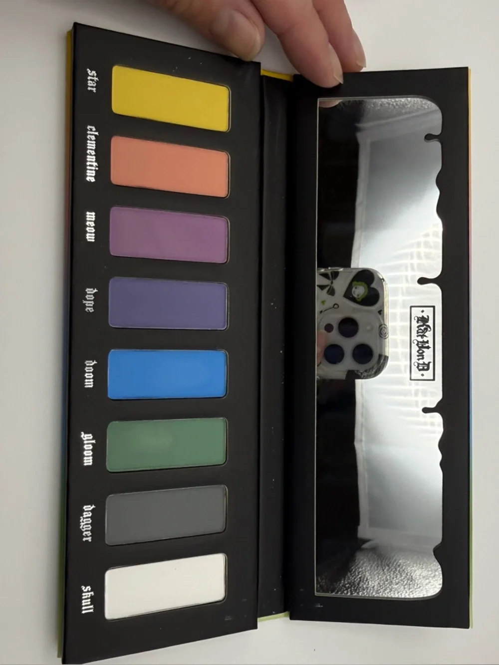 Kat Von D gorgeous pastel